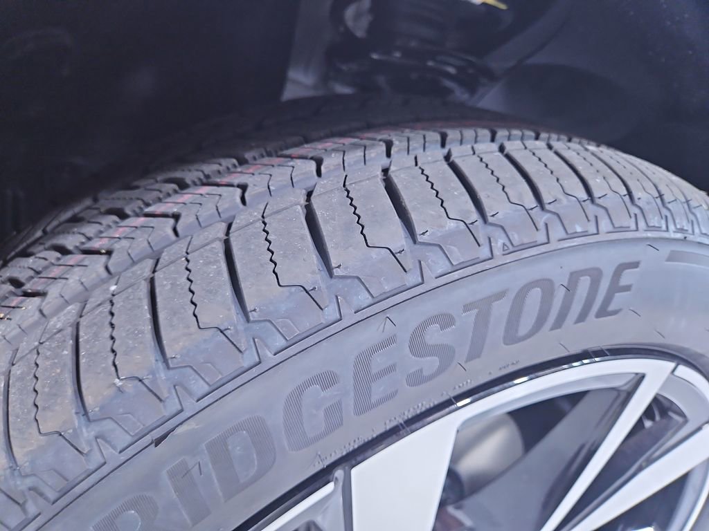 New 2026 Volkswagen Atlas SEL Premium R-Line image 28