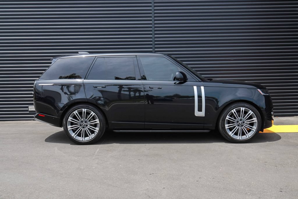 Used 2023 Land Rover Range Rover Autobiography AWD/4WD image 7