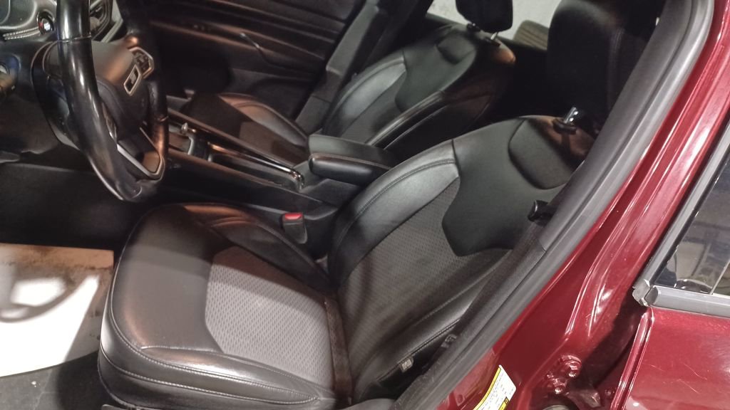 Used 2022 Jeep Compass Altitude w/ Convenience Group image 6