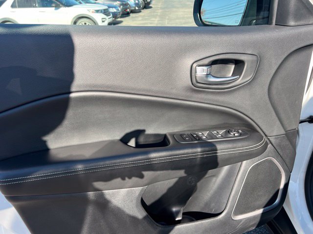 Used 2021 Jeep Compass Latitude AWD/4WD image 20