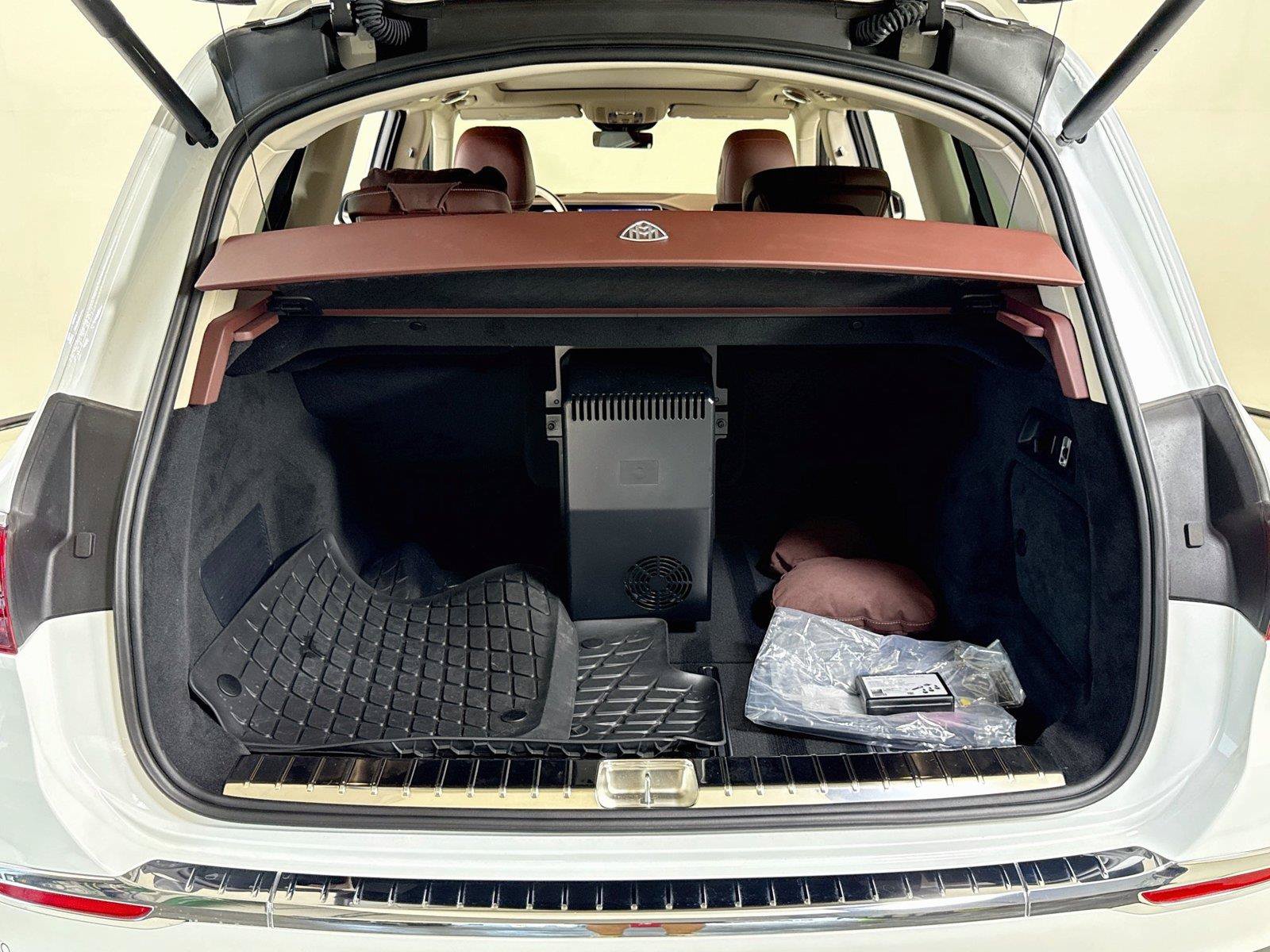 Used 2025 Mercedes-Benz Maybach GLS 600 4MATIC image 34