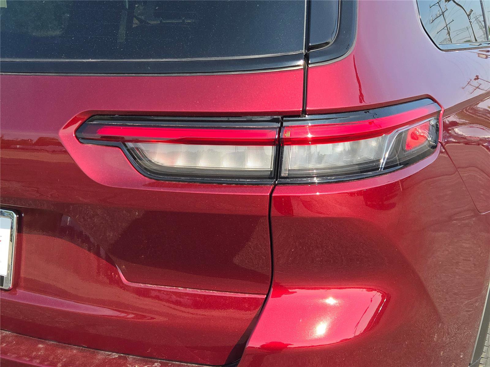 Used 2025 Jeep Grand Cherokee L Altitude image 13