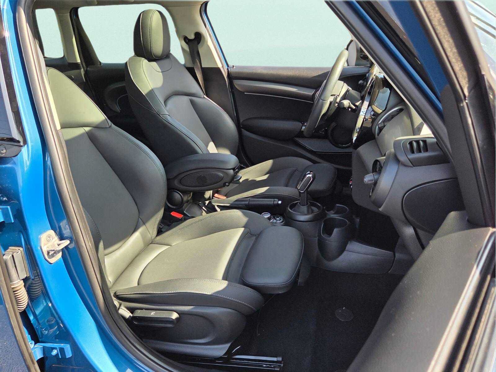 Certified 2024 MINI Cooper S FWD image 19