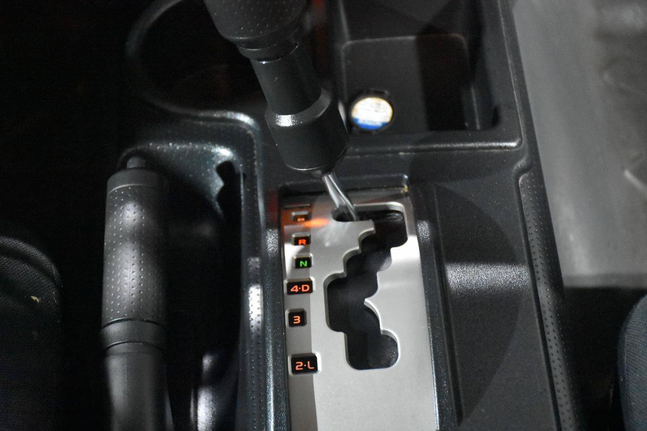 Used 2007 Toyota FJ Cruiser 2WD image 15