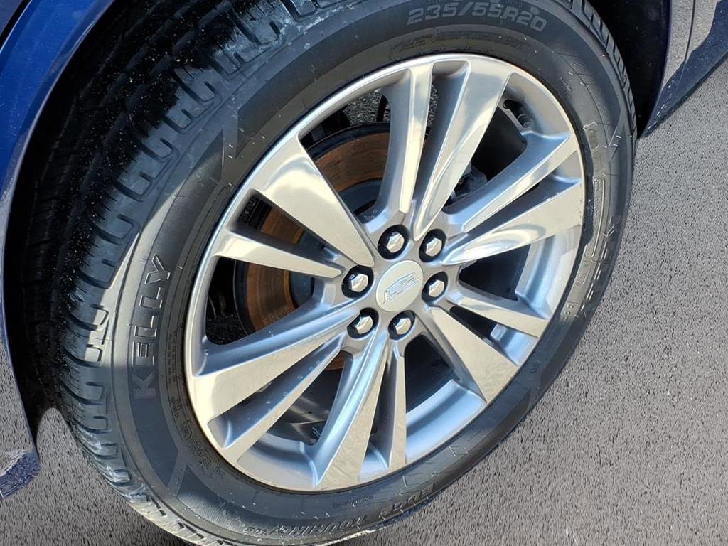 Certified 2023 Cadillac XT6 Premium Luxury image 9