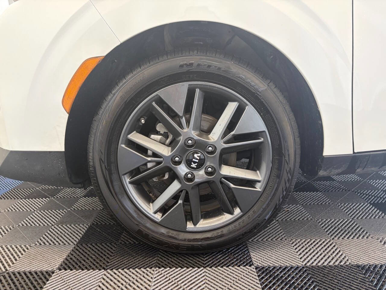 Used 2021 Kia Soul EX FWD image 30