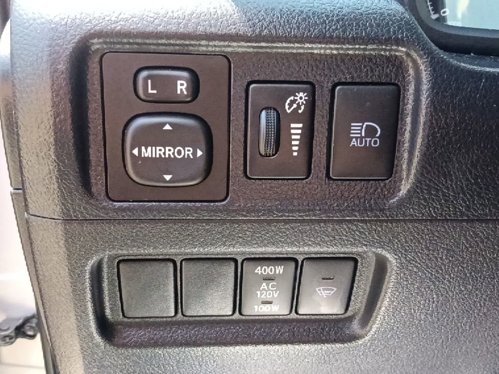 Used 2024 Toyota 4Runner TRD Off-Road AWD/4WD image 17