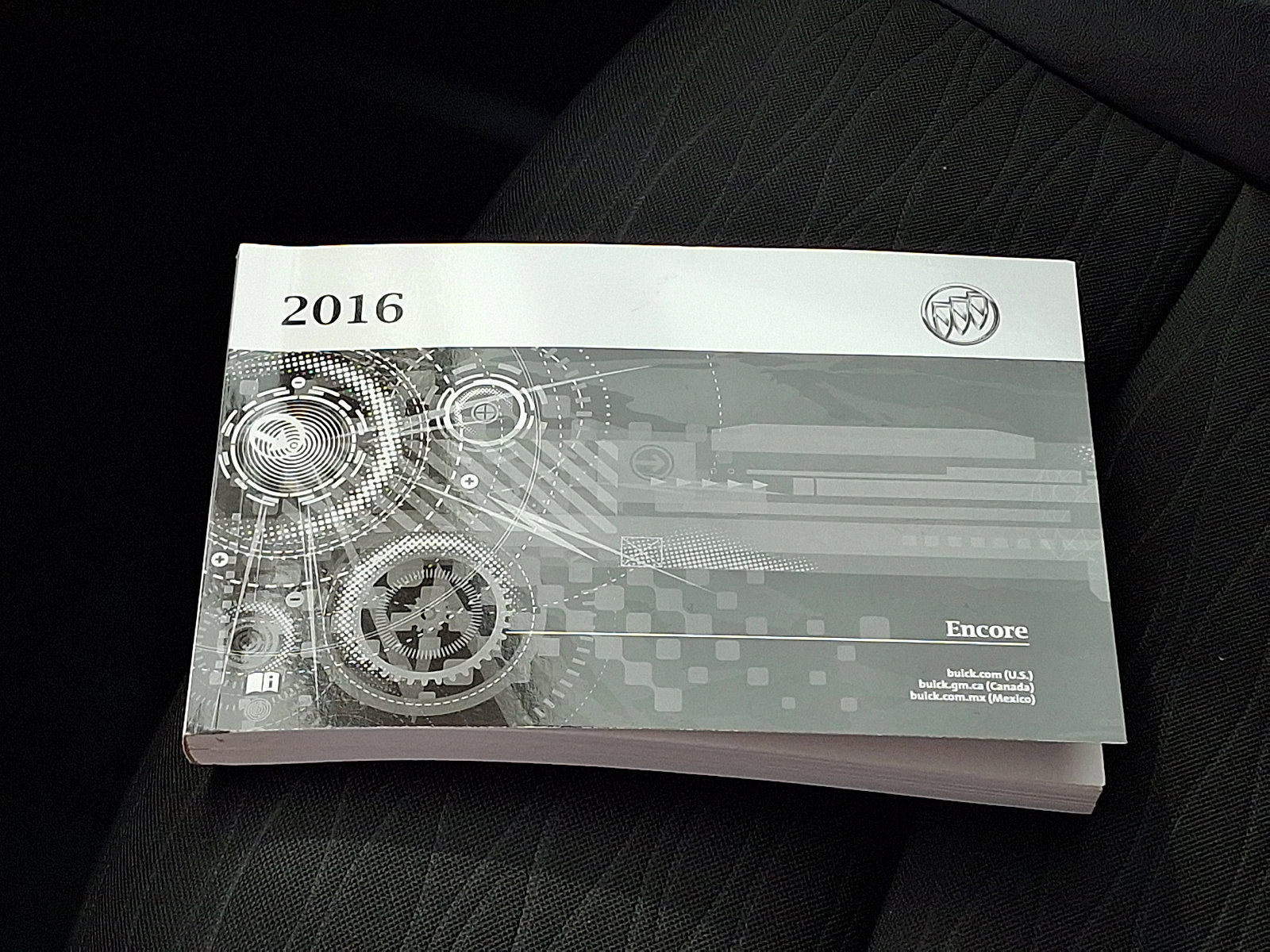 Used 2016 Buick Encore FWD image 28