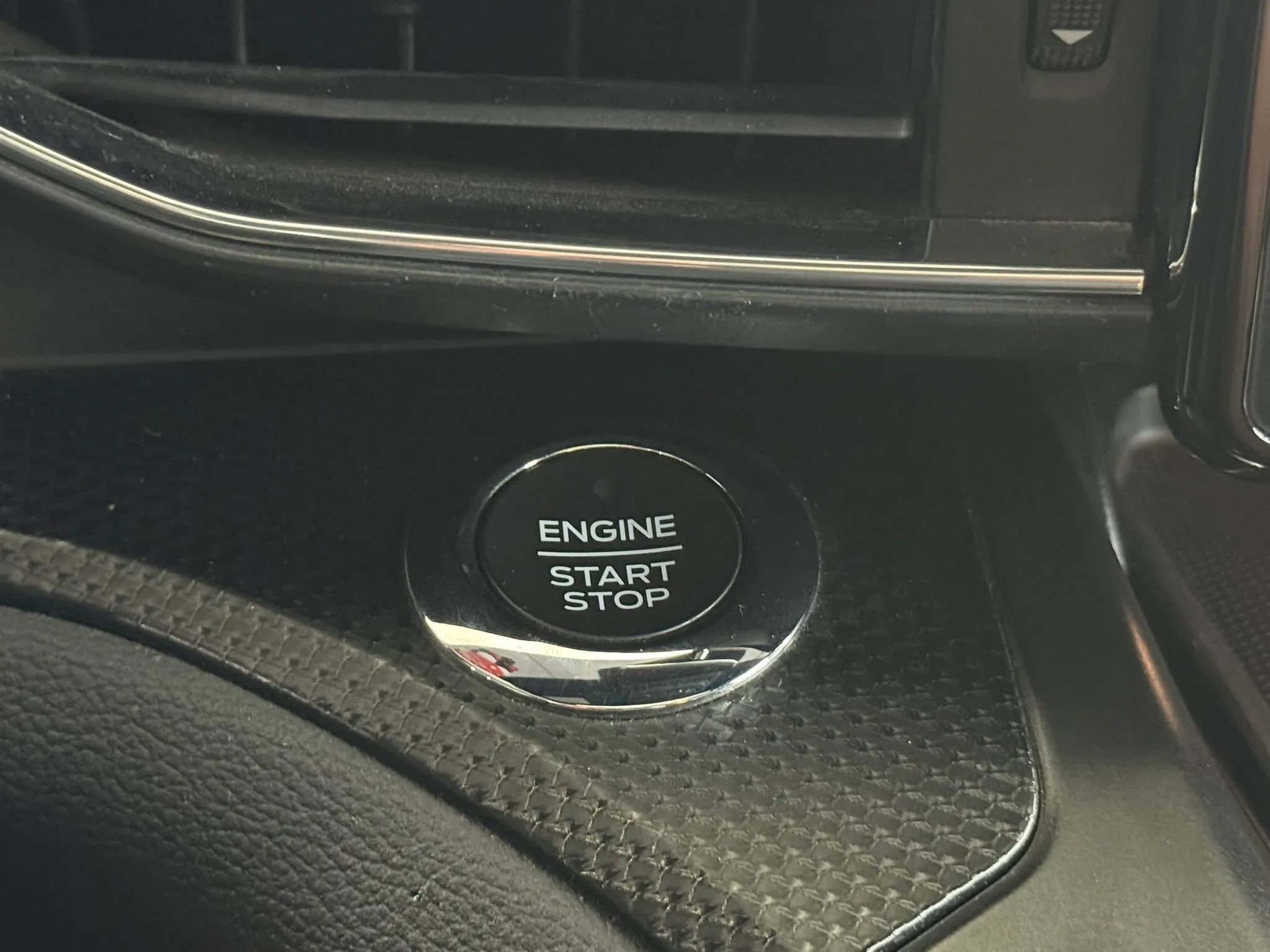 Used 2020 Ford Explorer ST AWD/4WD image 20