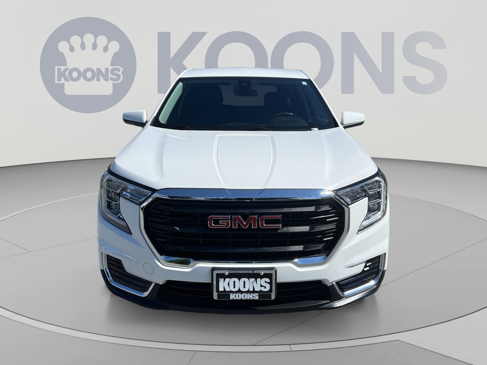 Used 2024 GMC Terrain SLE FWD image 11