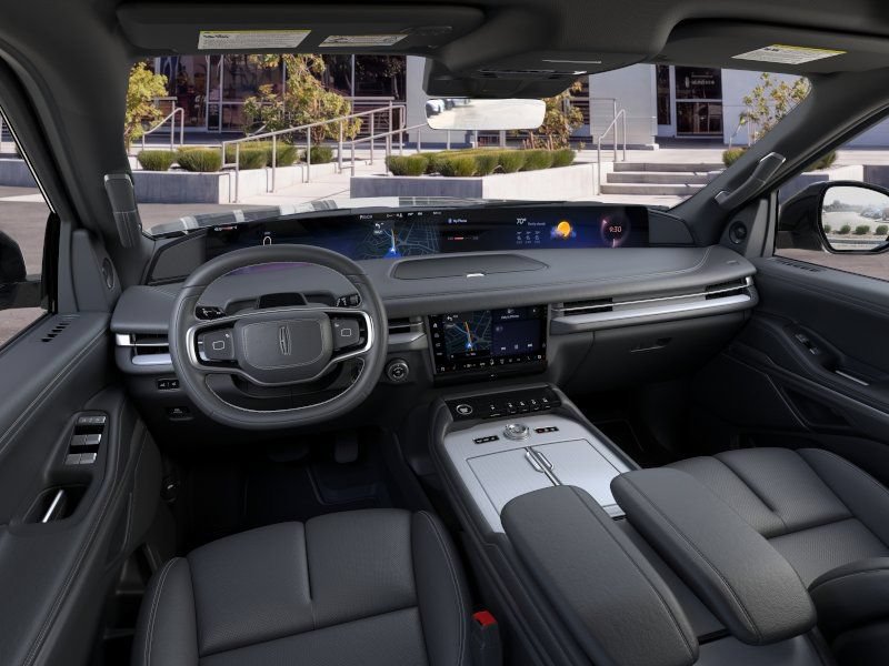 New 2026 Lincoln Navigator Reserve w/ Jet Appearance Package AWD/4WD image 9