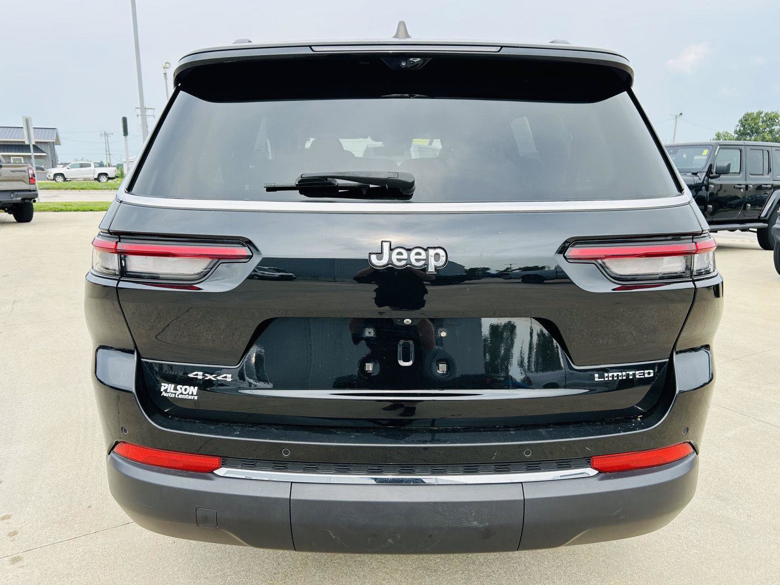 Used 2023 Jeep Grand Cherokee L Limited w/ Luxury Tech Group II AWD/4WD image 43
