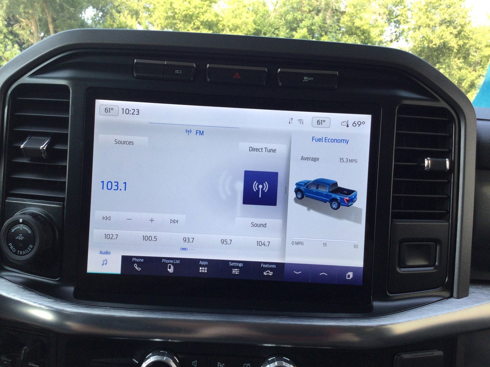 Used 2022 Ford F150 Lariat w/ Max Trailer Tow Package image 11