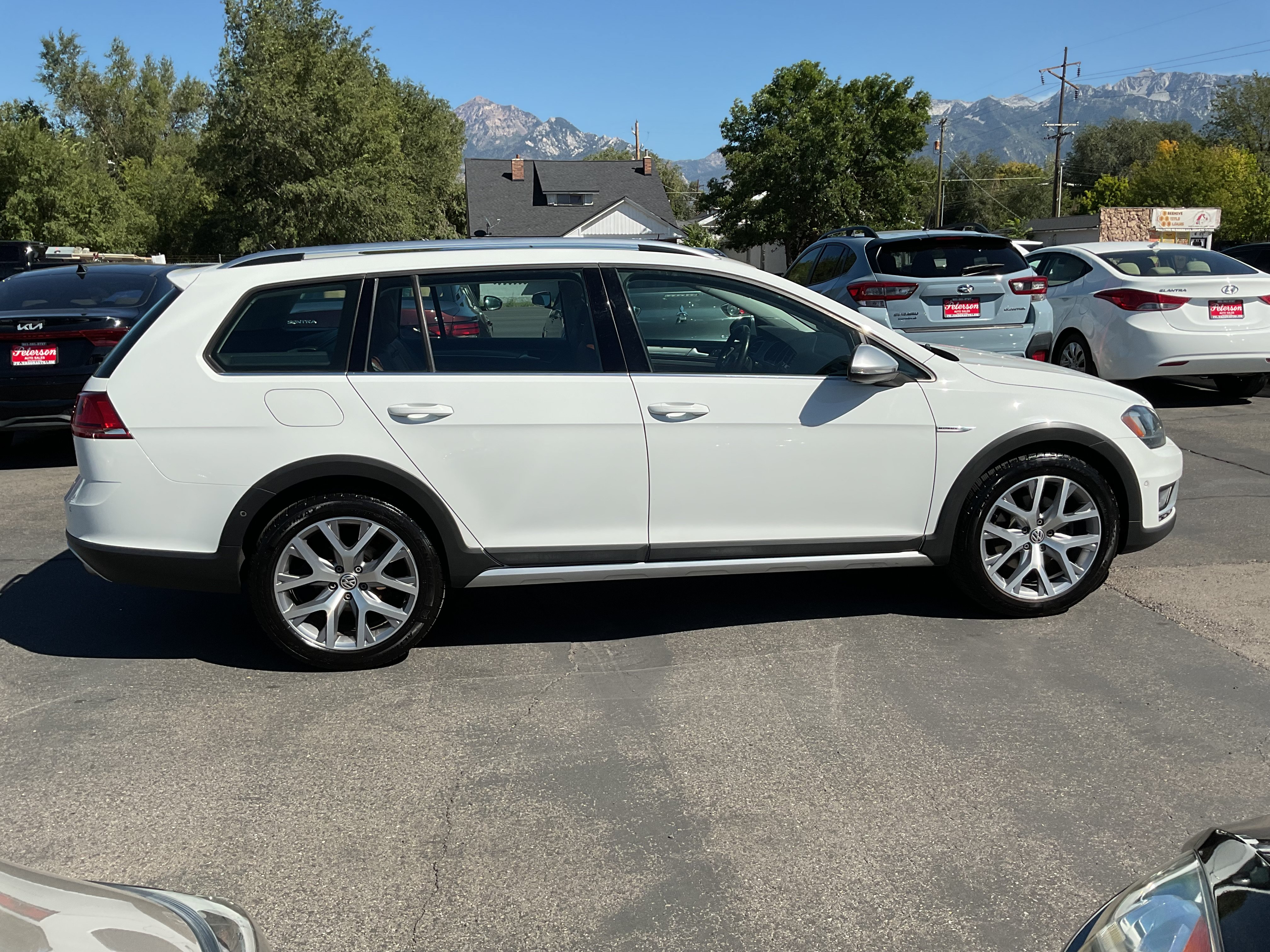 Used 2017 Volkswagen Golf Alltrack SEL AWD/4WD image 5