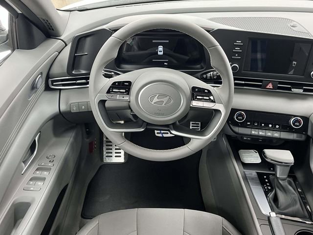 New 2026 Hyundai Elantra Sport FWD image 15