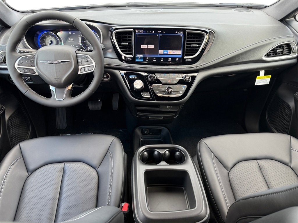 New 2026 Chrysler Pacifica Select image 10