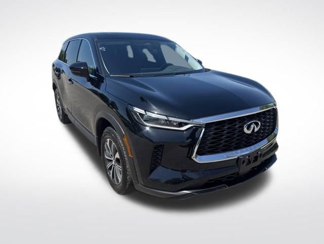 Used 2025 INFINITI QX60 Pure w/ Cargo Package FWD image 7