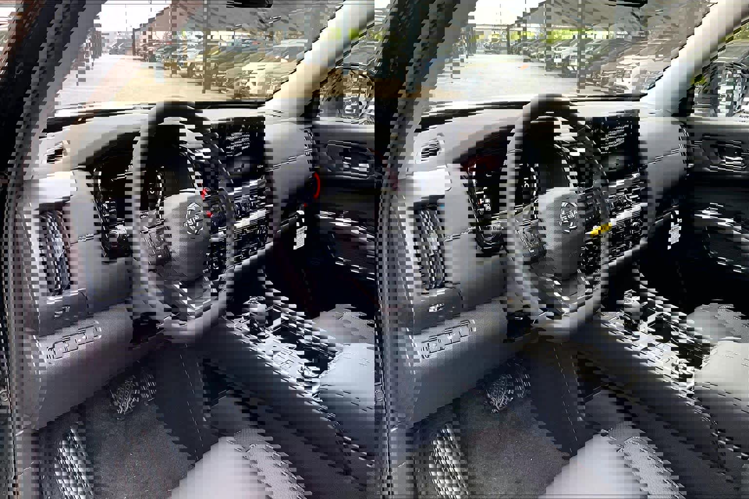 New 2026 Nissan Pathfinder SL image 10