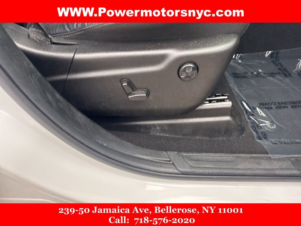 Used 2023 Dodge Durango GT image 16