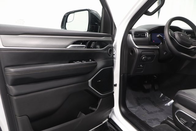 New 2025 Jeep Wagoneer Series II image 9