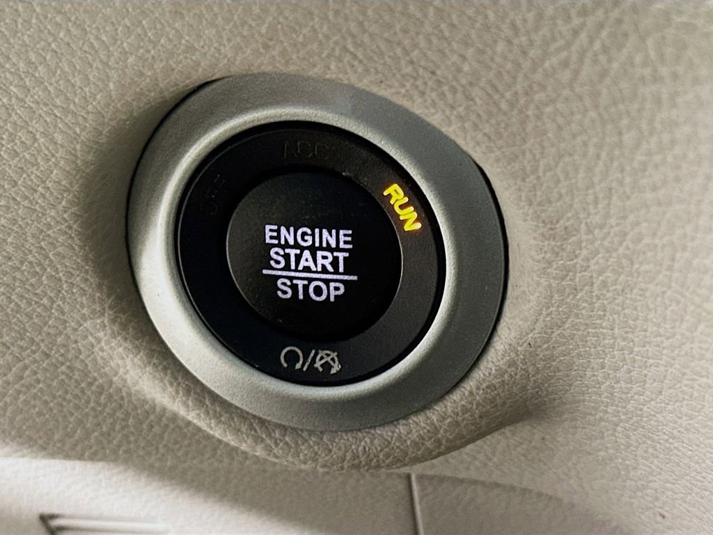 Certified 2020 Chrysler Pacifica Limited image 20