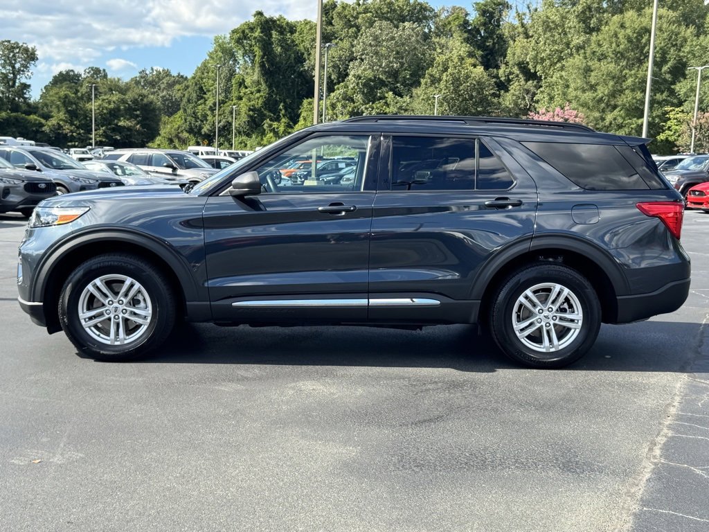 Used 2023 Ford Explorer XLT w/ Equipment Group 202A image 3