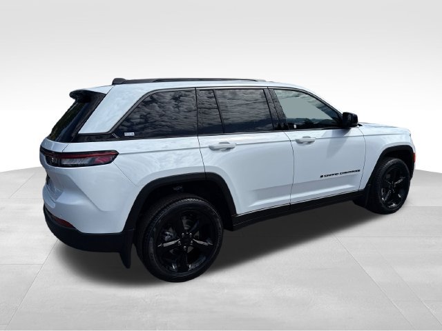 New 2026 Jeep Grand Cherokee Limited w/ Limited Altitude Package AWD/4WD image 7