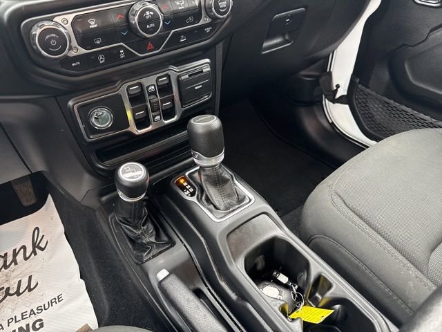 Used 2021 Jeep Gladiator Willys image 24