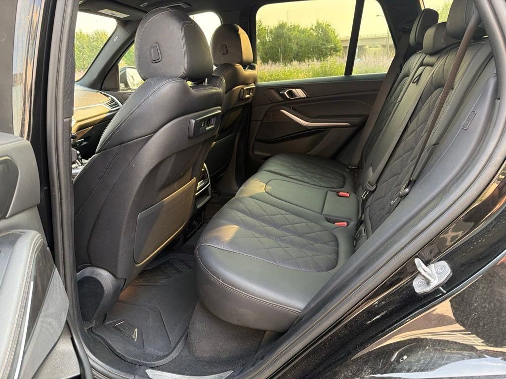 Used 2023 BMW X5 xDrive40i w/ Premium Package AWD/4WD image 11