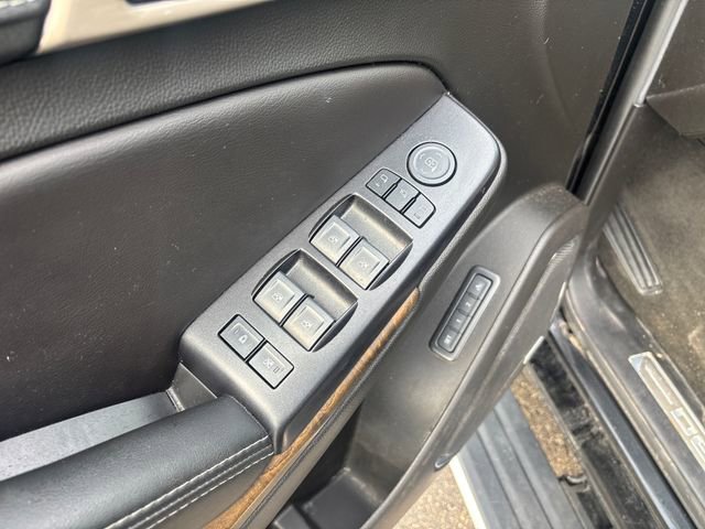 Used 2018 GMC Yukon XL Denali w/ Denali Ultimate Package AWD/4WD image 12
