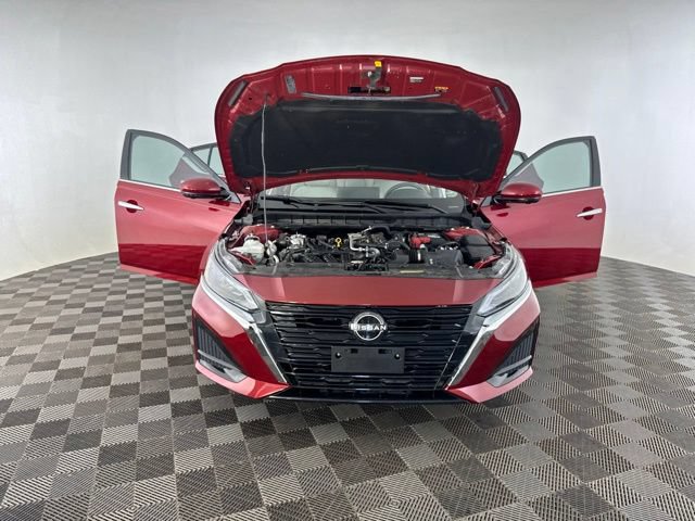 Used 2023 Nissan Altima 2.5 SL FWD image 9