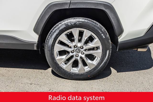 Used 2021 Toyota RAV4 XLE Premium AWD/4WD image 15