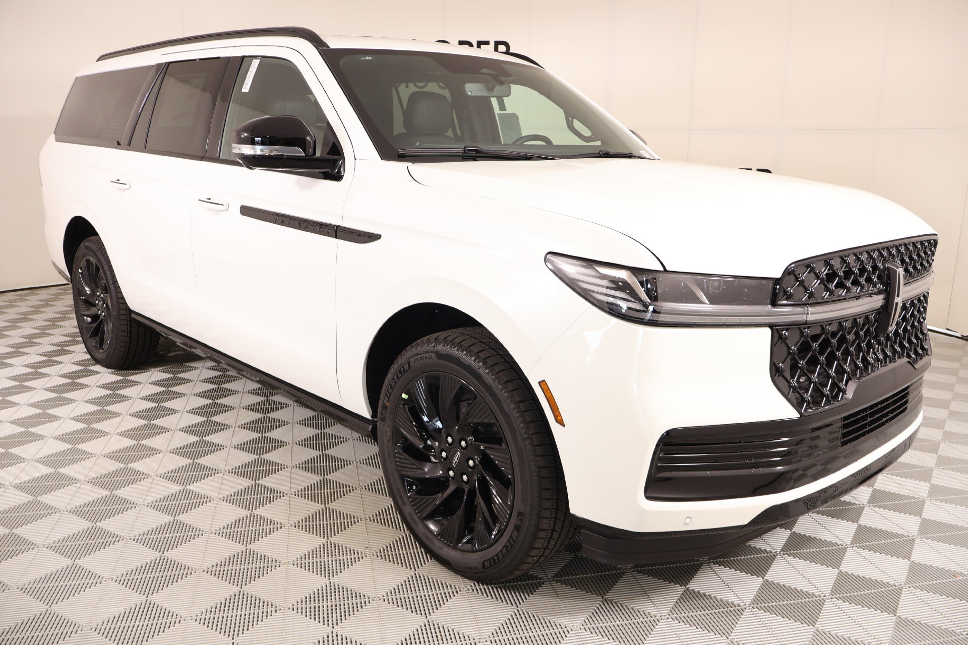 New 2027 Lincoln Navigator L Reserve w/ Jet Appearance Package AWD/4WD image 1