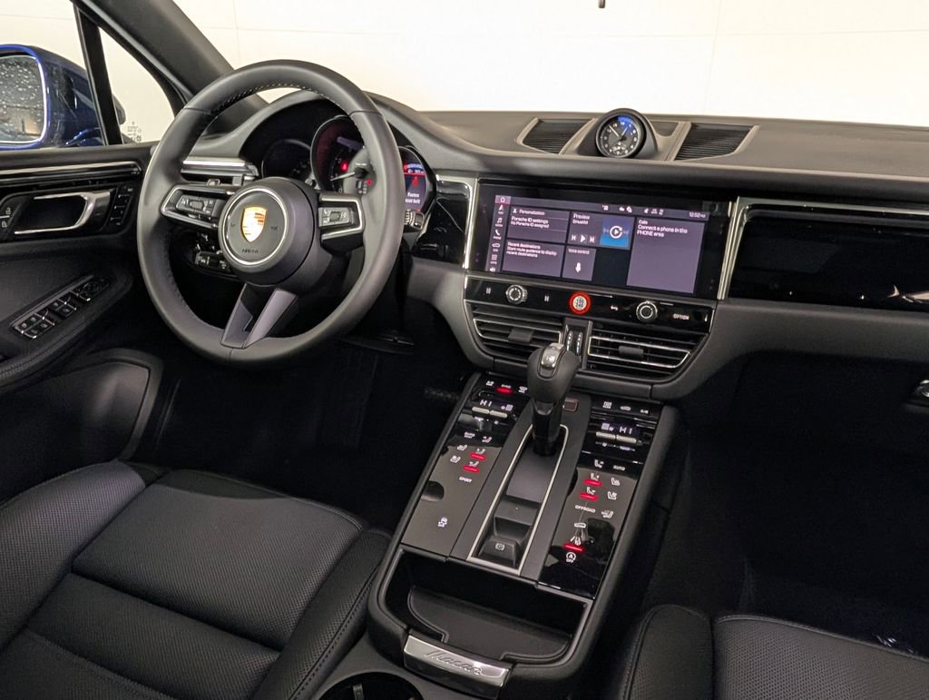 New 2026 Porsche Macan image 22