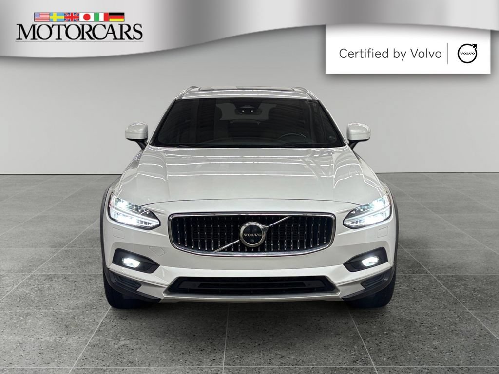Used 2022 Volvo V90 B6 Cross Country w/ Advanced Package AWD/4WD image 8