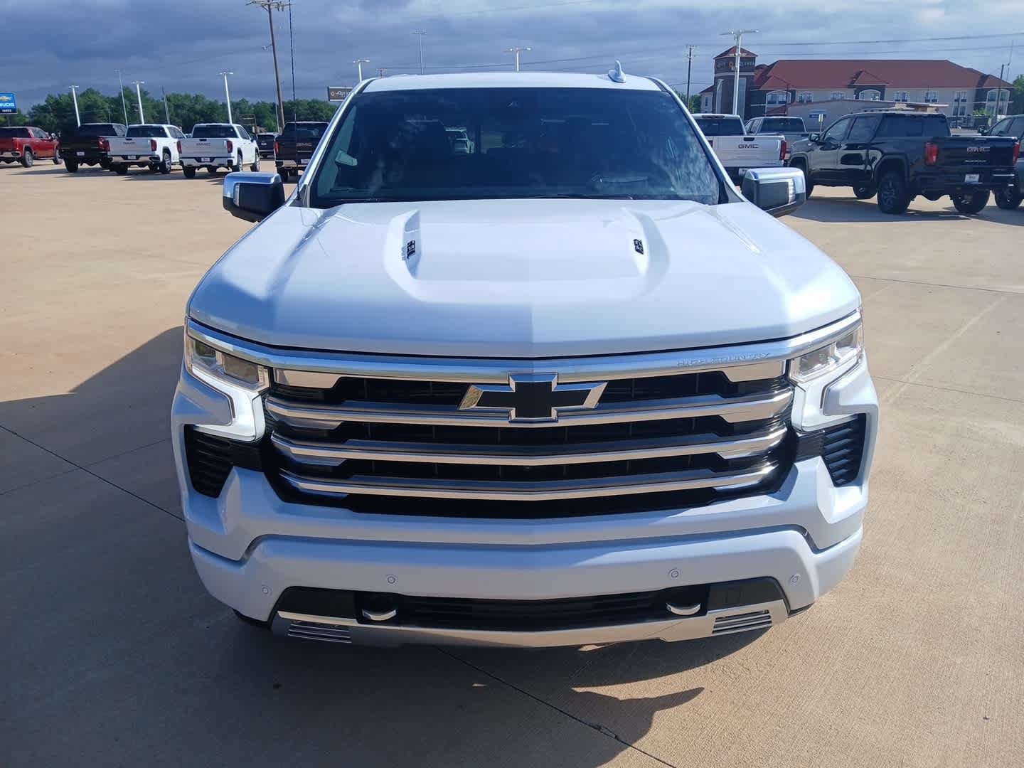 New 2026 Chevrolet Silverado 1500 High Country w/ High Country Premium Package AWD/4WD image 18