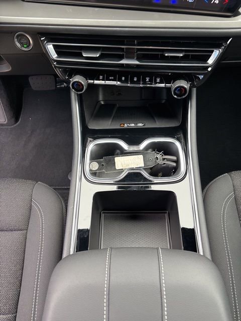 New 2026 Chevrolet Traverse LT w/ Driver Confidence Package image 17