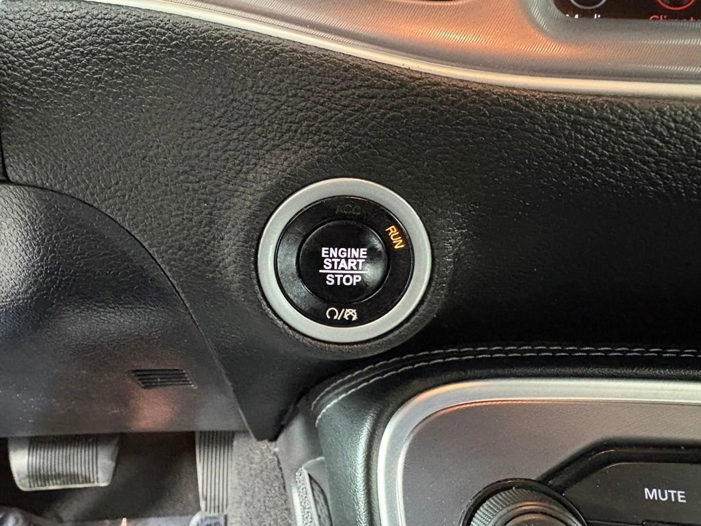 Used 2022 Dodge Challenger SXT w/ Blacktop Package image 21