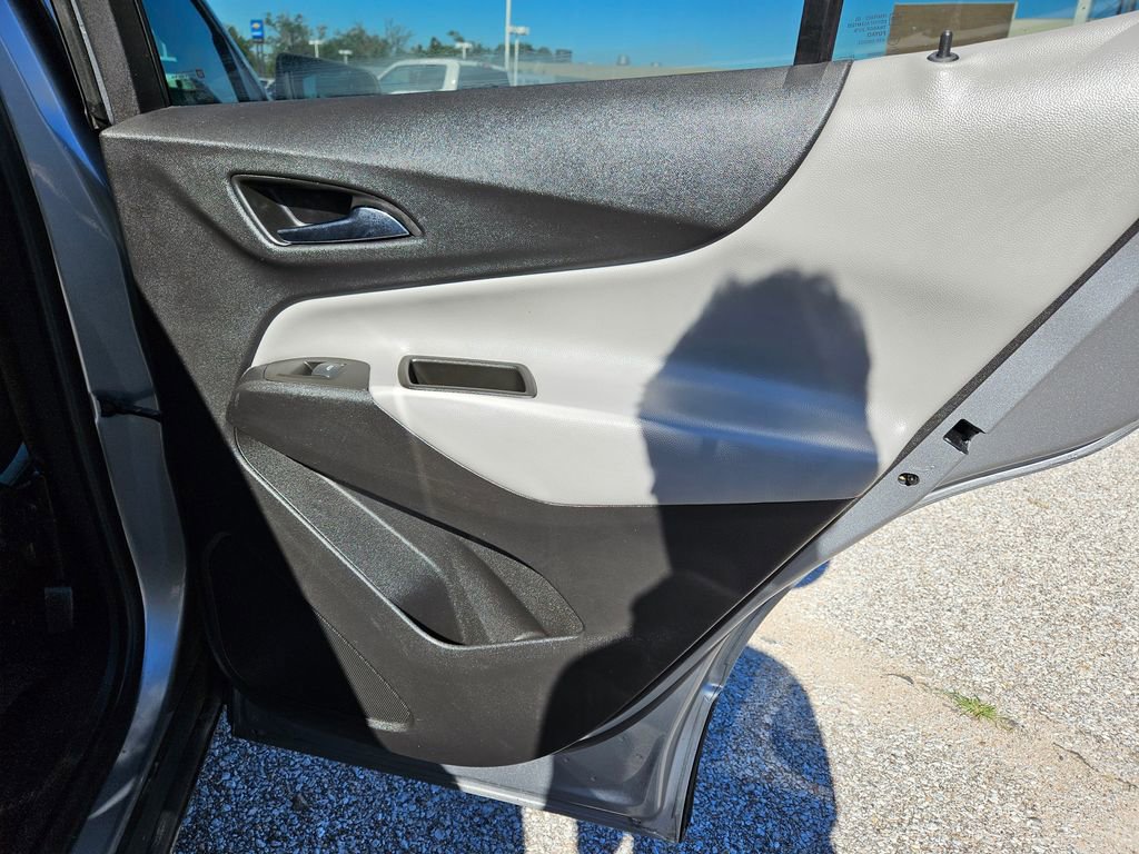 Used 2024 Chevrolet Equinox LT image 31