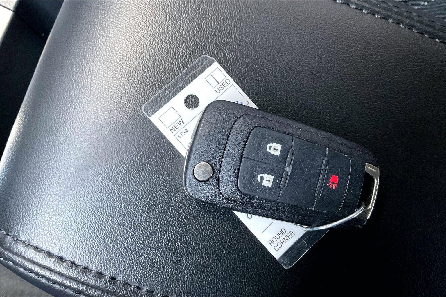 Used 2017 Chevrolet Equinox LT w/ Driver Confidence Package II image 23