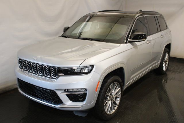 Used 2024 Jeep Grand Cherokee Summit image 1