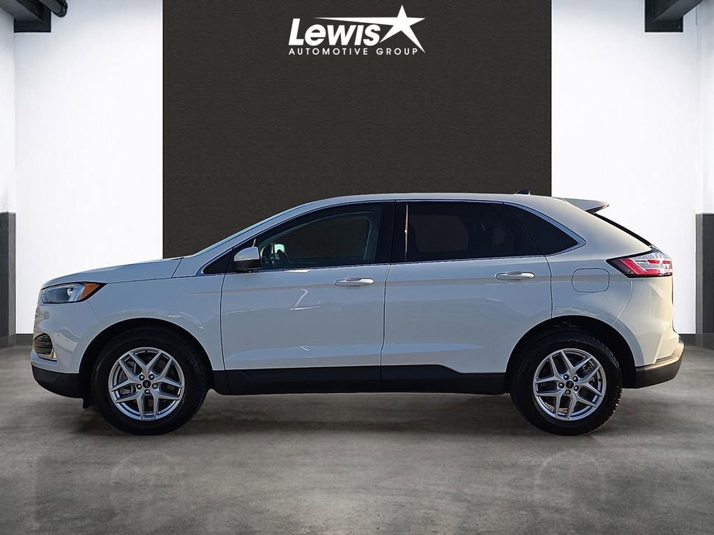 Used 2024 Ford Edge SEL w/ Convenience Package AWD/4WD image 2