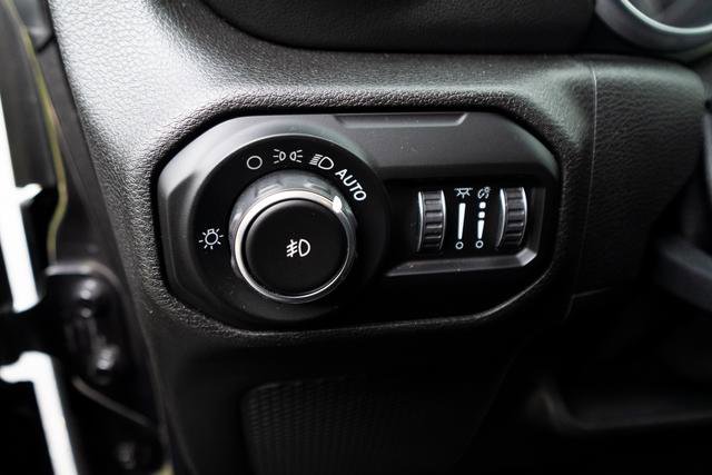 Used 2019 Jeep Wrangler Unlimited Sahara w/ Quick Order Package 24M Moab image 13