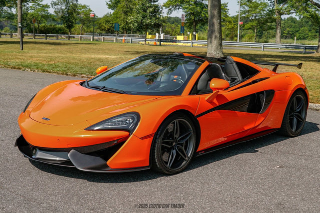 Used 2019 McLaren 570S Spider image 14