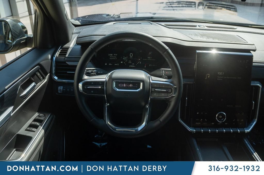 Used 2025 GMC Acadia Elevation AWD/4WD image 5