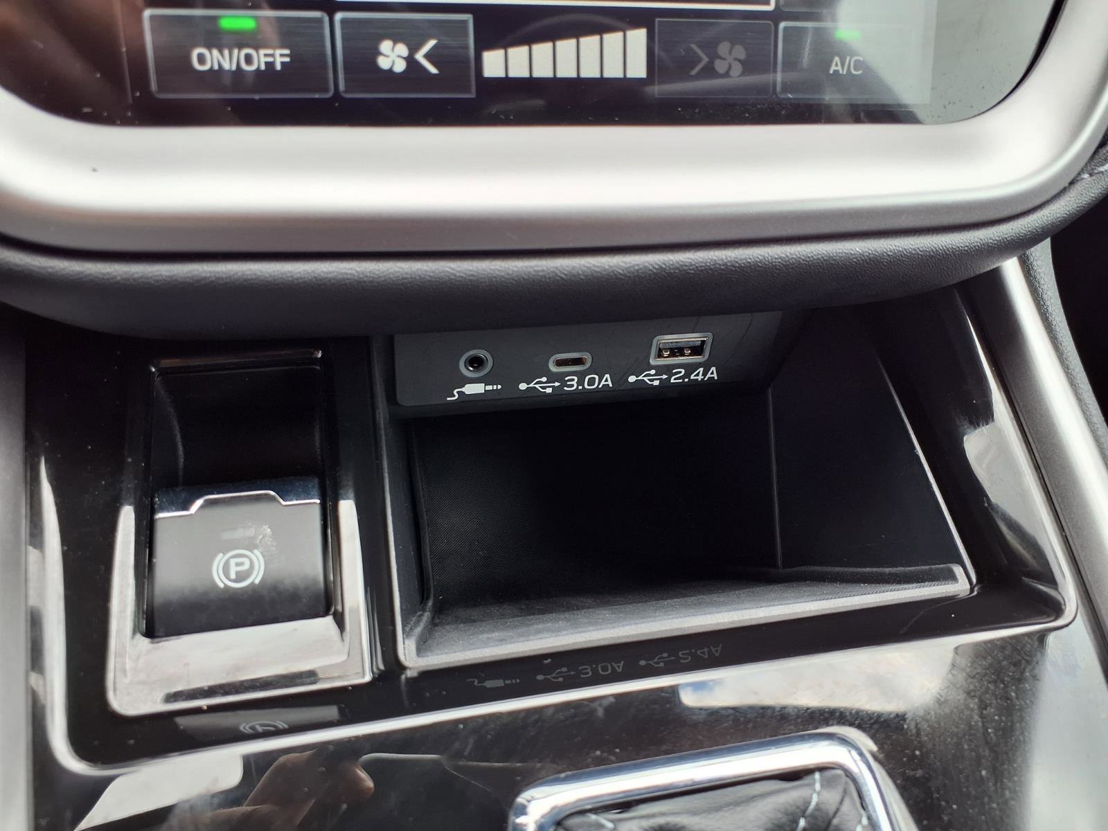 Used 2025 Subaru Outback Limited image 9