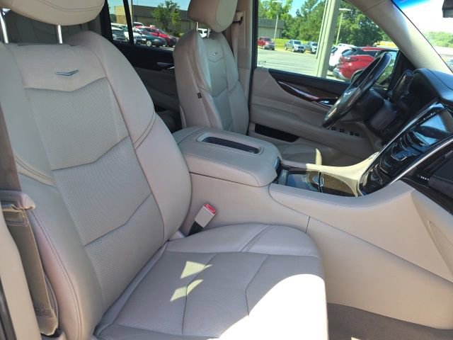 Used 2018 Cadillac Escalade ESV Premium Luxury RWD image 15