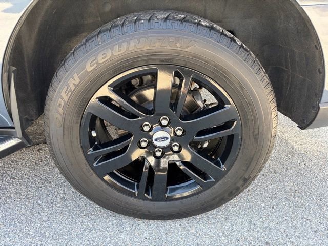 Certified 2023 Ford Expedition XLT image 33