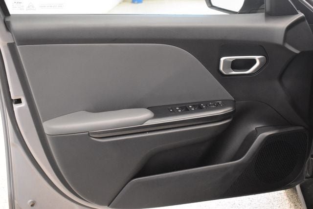 Used 2025 Kia K4 FWD image 20
