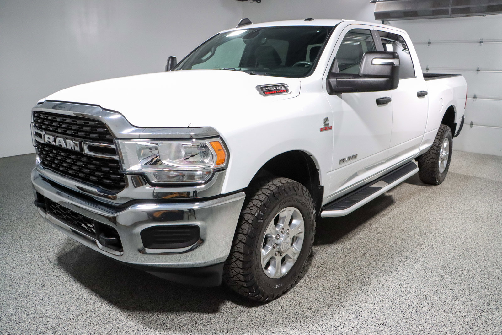 Used 2023 RAM 2500 Big Horn w/ Cold Weather Group image 32